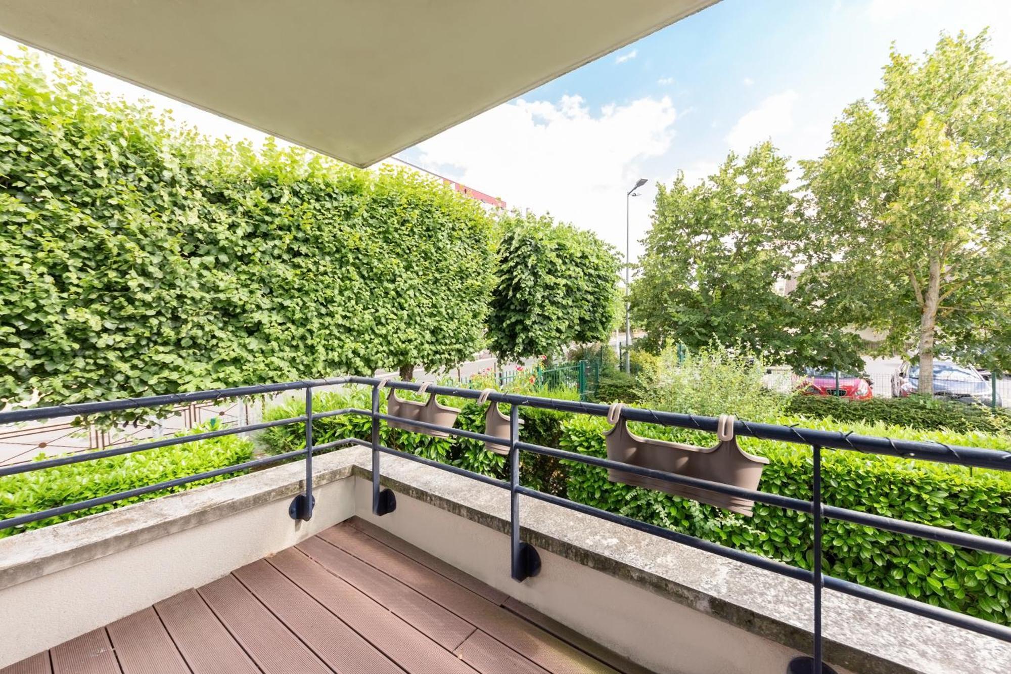 Lumineux 3 Pieces Paris / Disney Champs-Sur-Marne Exterior photo